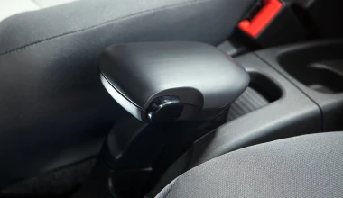 Υψηλή τεχνολογία σε μικρά αυτοκίνητα