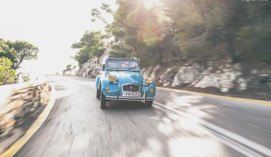 Ένα 2CV στον δρόμο του Cactus