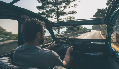 Ένα 2CV στον δρόμο του Cactus