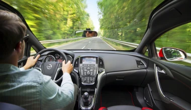 Opel Astra facelift 2013