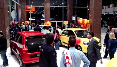 Ο Ολυμπιακός “βολτάρει” με Renault Twingo