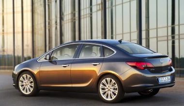 Opel Astra Sedan