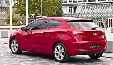 Νέο τρίθυρο Hyundai i30