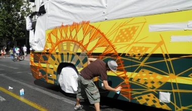 Πανεπιστημίου: κλειστή στα ΙΧ, ανοιχτή στον κόσμο