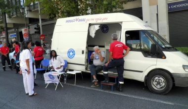Πανεπιστημίου: κλειστή στα ΙΧ, ανοιχτή στον κόσμο