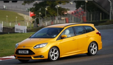 Ford Focus ST @ Brands Hatch