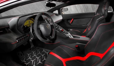 Lamborghini Aventador LP750-4 SV