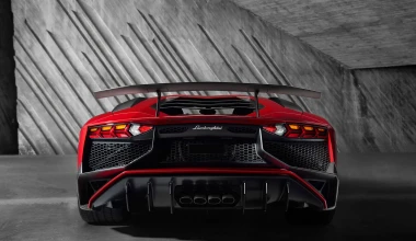 Lamborghini Aventador LP750-4 SV