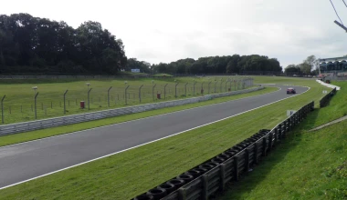 Ford Mustang Shelby GT500 @ Brands Hatch
