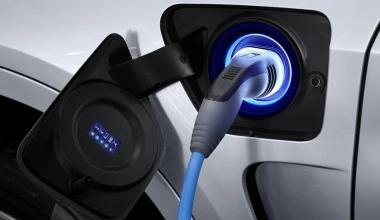 Νέα υβριδική Plug-in BMW X5 xDrive40e