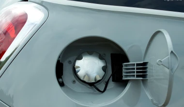 ΔΟΚΙΜΑΖΟΥΜΕ: Abarth 595 Competizione