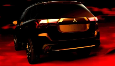 Πρεμιέρα ανανεωμένου Mitsubishi Outlander στη Νέα Υόρκη