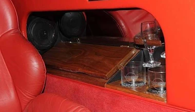 Mια ξεχωριστή Limo Corvette βγαίνει στο «σφυρί»