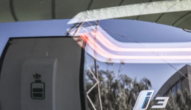 Ηλιακός Σταθμός Φόρτισης οχημάτων στην Αθήνα