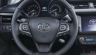 ΟΔΗΓΟΥΜΕ: Νέο Toyota Avensis 2015