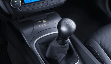 ΟΔΗΓΟΥΜΕ: Νέο Toyota Avensis 2015