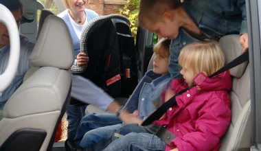 Επιλέγοντας το σωστό παιδικό κάθισμα