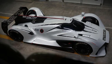 Γλυπτό της Mazda στο Goodwood