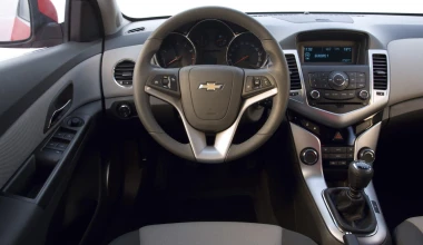 Chevrolet Cruze 1.6 LS