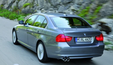 BMW 320i - 2010
