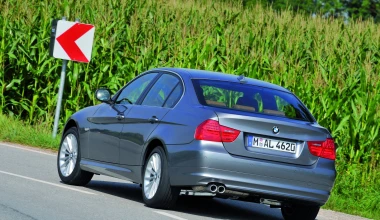 BMW 320i - 2010
