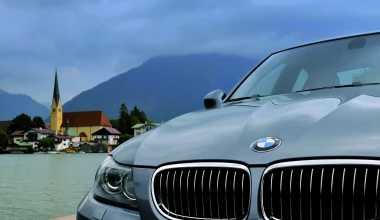 BMW 320i - 2010
