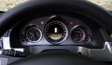 TEST:  Mercedes Benz E 200 NGT