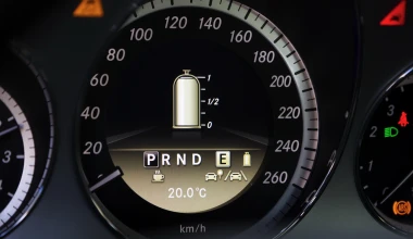 TEST: Mercedes Benz E 200 NGT