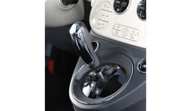 ΟΔΗΓΟΥΜΕ: Fiat 500 facelift 2015