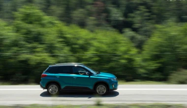 Suzuki Vitara 1.6 D 4x4 vs Suzuki V-STROM 1000     