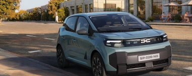Νέο Dacia Spring: Το είδαμε από κοντά στο Παρίσι - Οι πρώτες τιμές