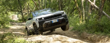 Αποστολή στη Γερμανία: Οδηγούμε το νέο Jeep Compass 4xe! [video]