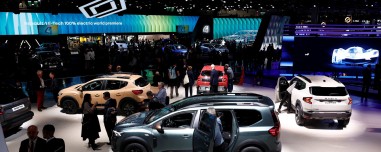 Ρίχνει τις τιμές η Dacia στην έκθεση AUTO ATHINA – Έως 3.000 ευρώ 