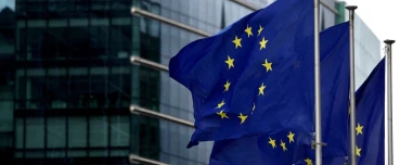 Έκτακτο: Η Ευρώπη βάζει νερό στο κρασί της – Κινητήρες βενζίνης στα αυτοκίνητα και μετά το 2035