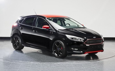 Νέα Ford Focus Black & Red Edition