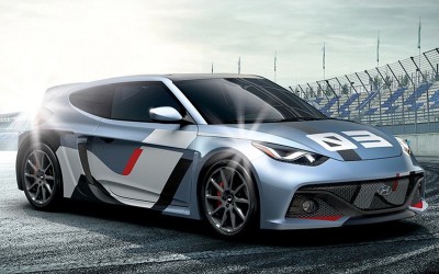 Hyundai RM16: Πισωκίνητο & κεντρομήχανο