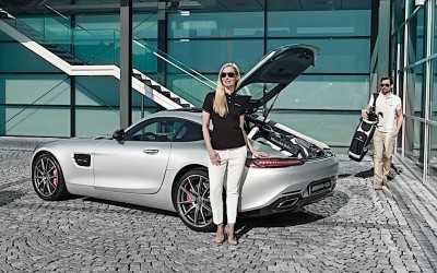 Στιλάτα «καλούδια» από τη Mercedes-AMG