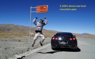 Με Nissan GT-R στο Έβερεστ
