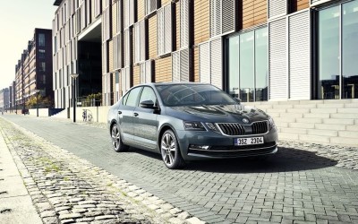 Η Skoda αποκαλύπτει το εσωτερικό της Octavia
