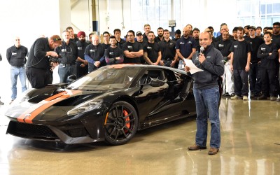 Το πρώτο Ford GT πάτησε δρόμο (video)