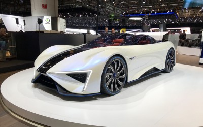 Το Techrules Ren που ήρθε από την Κίνα