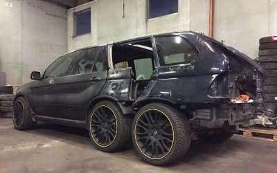 Μια BMW X5 «ζήλεψε» την G63 AMG 6x6
