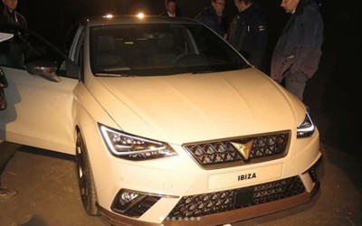 To νέο λογότυπο CUPRA επάνω στο νέο Ibiza