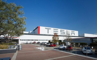 Όλο το παρασκήνιο του ερχομού της Tesla στην Ελλάδα