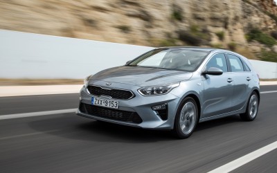 ΟΔΗΓΟΥΜΕ στην Ελλάδα το νέο Kia Ceed