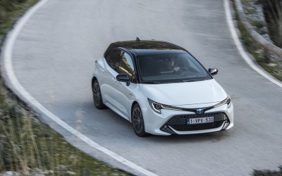 Τιμές και εξοπλισμοί της νέας Toyota Corolla hatchback