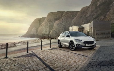 FORD FOCUS ACTIVE. Αυθόρμητα περιπετειώδες Crossover