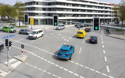 “Ακυρώνει” τα κόκκινα φανάρια και στην Ευρώπη η Audi (video)