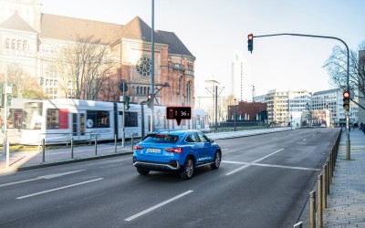 Τα Audi επικοινωνούν με τα φανάρια στο Ντίσελντορφ