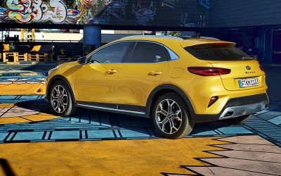 NEO KIA XCEED. 3 πρόσωπα - 1 αυτοκίνητο!